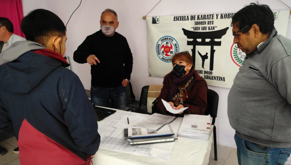 Más de 50 familias de la zona Este inician proceso de escrituración